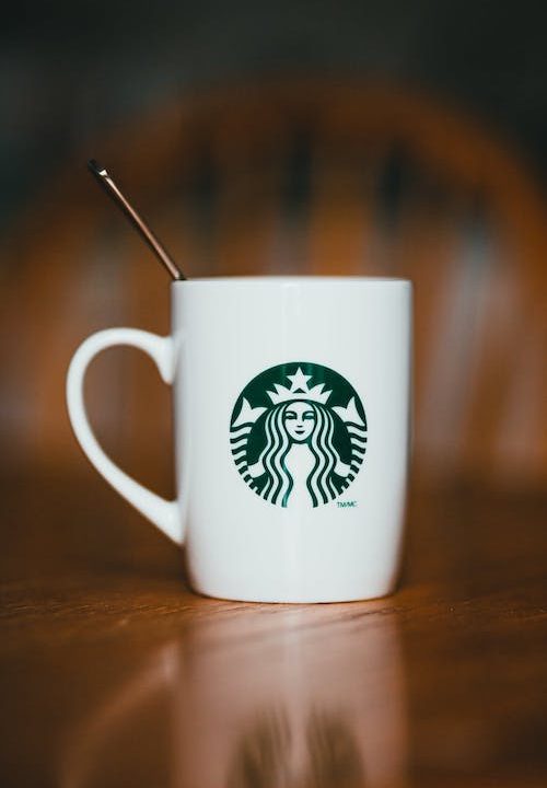 tasse avec logo starbucks